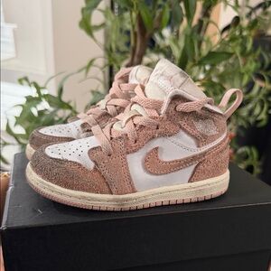 Nike Kids Sneakers - Brown and White